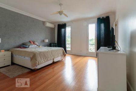 Casa à venda com 421m², 4 quartos e 3 vagasSuíte 3
