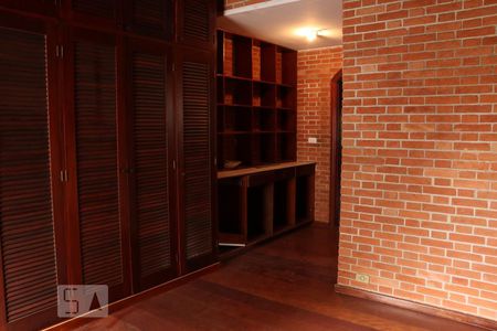 Casa à venda com 450m², 4 quartos e 7 vagasQuarto 4