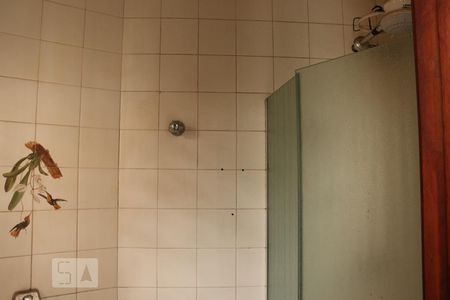 Casa à venda com 450m², 4 quartos e 7 vagasBanheiro de Serviço 1