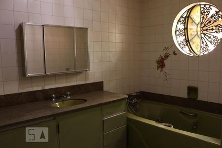 Casa à venda com 450m², 4 quartos e 7 vagasBanheiro 3