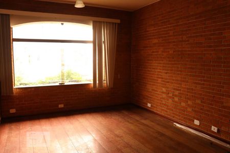 Casa à venda com 450m², 4 quartos e 7 vagasSala