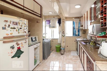 Apartamento à venda com 129m², 3 quartos e 2 vagasCozinha