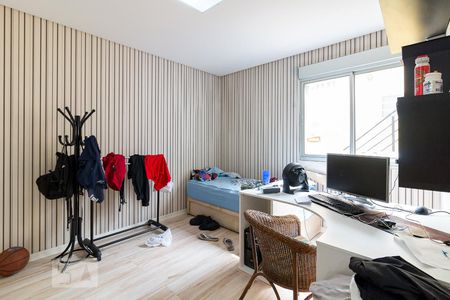 Casa à venda com 500m², 5 quartos e 8 vagasQuarto 2 suíte