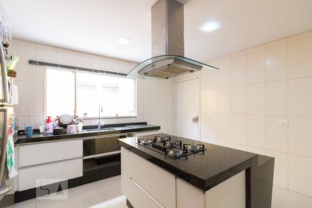 Casa à venda com 500m², 5 quartos e 8 vagasCozinha
