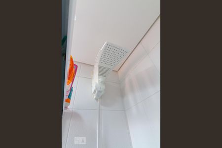 Casa à venda com 500m², 5 quartos e 8 vagasBanheiro quarto 3 suíte - chuveiro