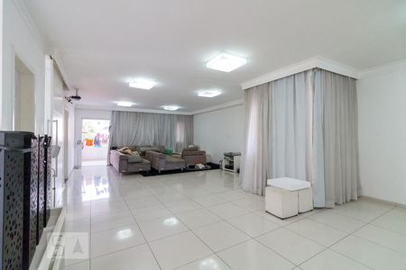 Casa à venda com 500m², 5 quartos e 8 vagasEspaço gourmet