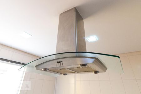 Casa à venda com 500m², 5 quartos e 8 vagasCozinha - coifa