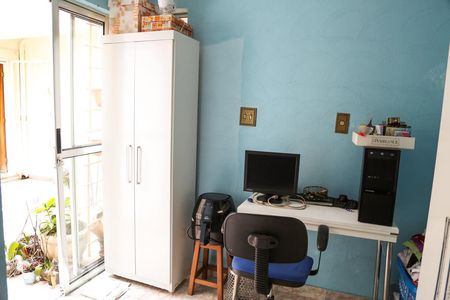 Casa à venda com 280m², 3 quartos e 2 vagasQuarto de Serviço