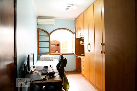 Casa à venda com 280m², 3 quartos e 2 vagasSuíte 2