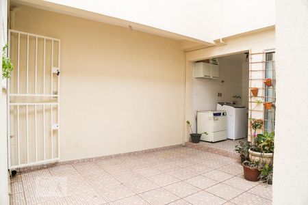 Casa à venda com 280m², 3 quartos e 2 vagasQuintal