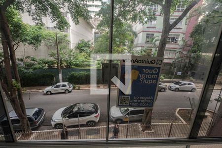 Apartamento à venda com 99m², 2 quartos e sem vaga Apartamento à venda com 99m², 2 quartos e sem vagaplaquinha