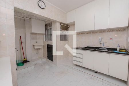 Apartamento à venda com 99m², 2 quartos e sem vaga Apartamento à venda com 99m², 2 quartos e sem vagaCozinha