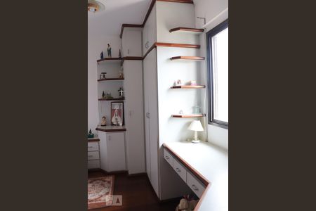 Apartamento à venda com 132m², 3 quartos e 2 vagasSuíte 2