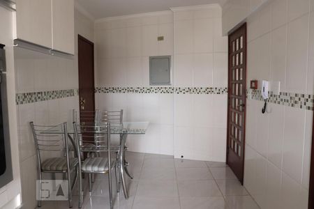Apartamento à venda com 132m², 3 quartos e 2 vagasCozinha