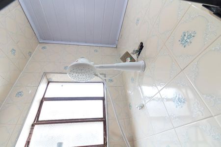 Casa à venda com 180m², 3 quartos e 1 vagaBanheiro quarto 2 suíte - chuveiro