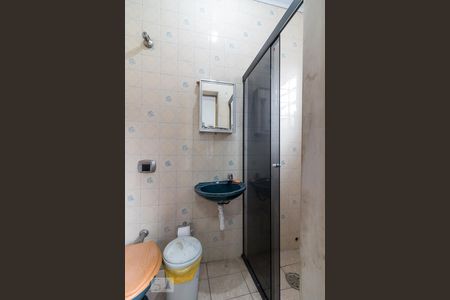 Casa à venda com 180m², 3 quartos e 1 vagaBanheiro quarto 2 suíte