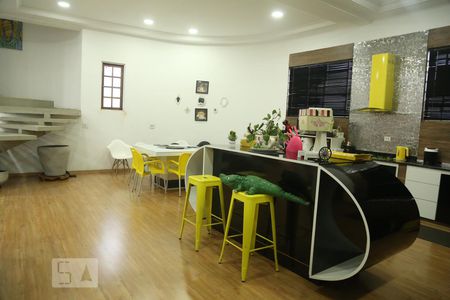 Casa à venda com 240m², 2 quartos e 5 vagasCozinha