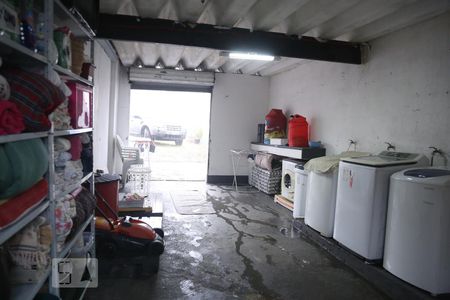 Casa à venda com 240m², 2 quartos e 5 vagasLavanderia