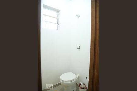 Casa à venda com 240m², 2 quartos e 5 vagasLavabo