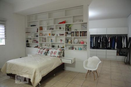 Casa à venda com 240m², 2 quartos e 5 vagasSuite 1