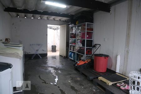 Casa à venda com 240m², 2 quartos e 5 vagasLavanderia