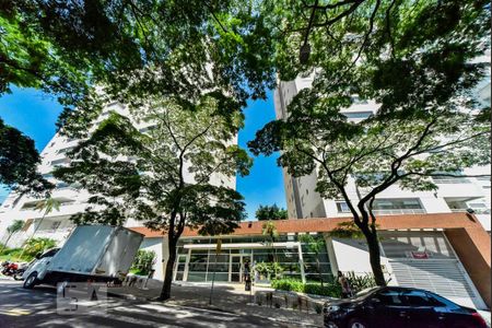 Apartamento à venda com 105m², 3 quartos e 2 vagas Apartamento à venda com 105m², 3 quartos e 2 vagasFachada