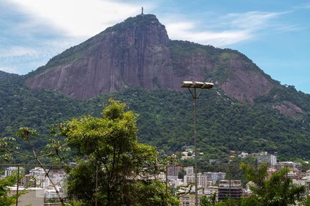 Apartamento à venda com 221m², 3 quartos e 2 vagas Apartamento à venda com 221m², 3 quartos e 2 vagasVista da Área Comum - Playground