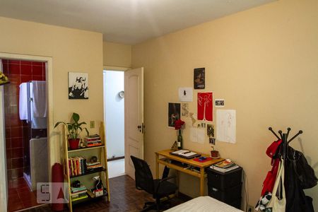 Apartamento à venda com 221m², 3 quartos e 2 vagas Apartamento à venda com 221m², 3 quartos e 2 vagasQuarto 2 - Suíte