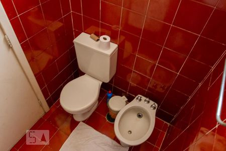 Apartamento à venda com 221m², 3 quartos e 2 vagas Apartamento à venda com 221m², 3 quartos e 2 vagasBanheiro do Quarto 2 - Suíte