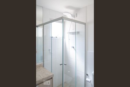 Banheiro de apartamento para alugar com 1 quarto, 28m² em Jardim Paulista, São Paulo