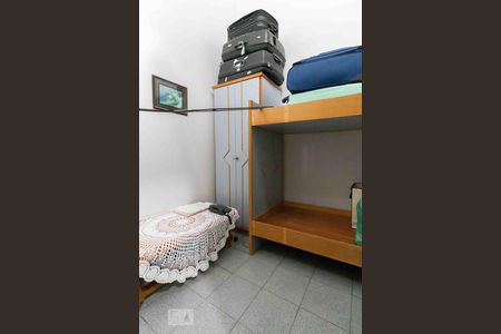 Casa à venda com 500m², 4 quartos e 6 vagas Casa à venda com 500m², 4 quartos e 6 vagasQuarto de Serviço