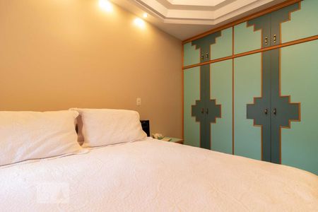 Casa à venda com 500m², 4 quartos e 6 vagas Casa à venda com 500m², 4 quartos e 6 vagasQuarto 3