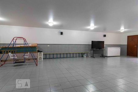 Casa à venda com 500m², 4 quartos e 6 vagas Casa à venda com 500m², 4 quartos e 6 vagasGaragem