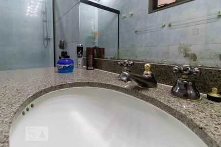 Casa à venda com 500m², 4 quartos e 6 vagas Casa à venda com 500m², 4 quartos e 6 vagasBanheiro Social