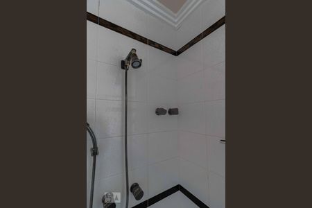 Casa à venda com 500m², 4 quartos e 6 vagas Casa à venda com 500m², 4 quartos e 6 vagasBanheiro da Suíte 1