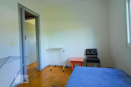 Quarto  de apartamento para alugar com 2 quartos, 56m² em Protásio Alves, Porto Alegre