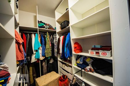 Casa de condomínio à venda com 200m², 3 quartos e 2 vagascloset  quarto 2