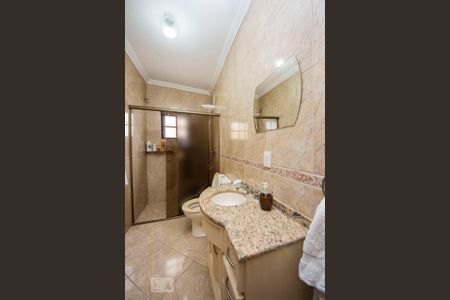 Casa de condomínio à venda com 200m², 3 quartos e 2 vagasBanheiro 2