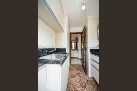 Casa de condomínio à venda com 200m², 3 quartos e 2 vagasLavanderia