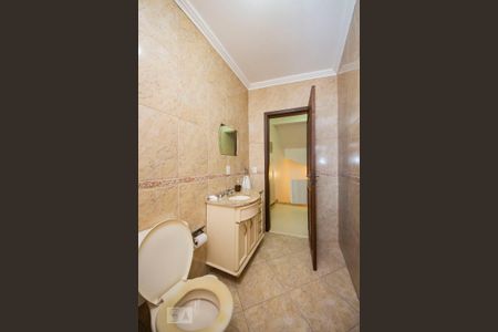 Casa de condomínio à venda com 200m², 3 quartos e 2 vagasBanheiro 2