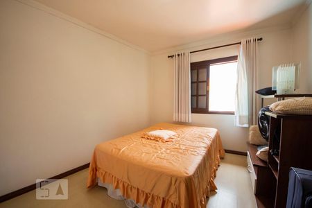 Casa de condomínio à venda com 200m², 3 quartos e 2 vagasquarto 1