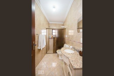 Casa de condomínio à venda com 200m², 3 quartos e 2 vagasBanheiro 2