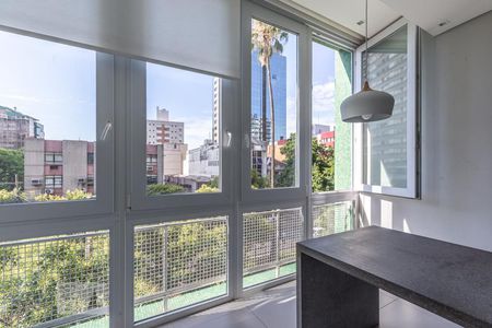 Apartamento à venda com 115m², 2 quartos e sem vaga Apartamento à venda com 115m², 2 quartos e sem vagaCozinha