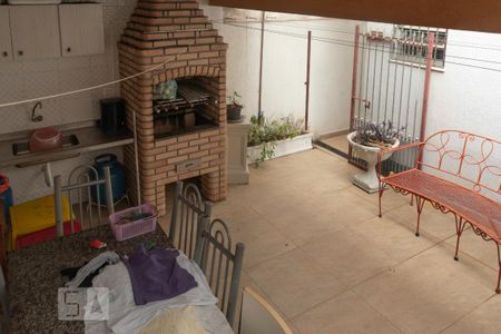Casa à venda com 200m², 4 quartos e 4 vagas Casa à venda com 200m², 4 quartos e 4 vagasÁrea comum - Churrasqueira