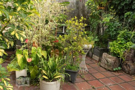 Casa à venda com 200m², 4 quartos e 4 vagas Casa à venda com 200m², 4 quartos e 4 vagasJardim