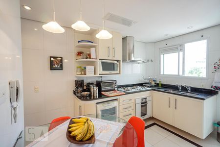 Apartamento à venda com 142m², 3 quartos e 3 vagas Apartamento à venda com 142m², 3 quartos e 3 vagasCozinha