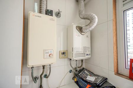 Apartamento à venda com 142m², 3 quartos e 3 vagas Apartamento à venda com 142m², 3 quartos e 3 vagasÁrea de serviço