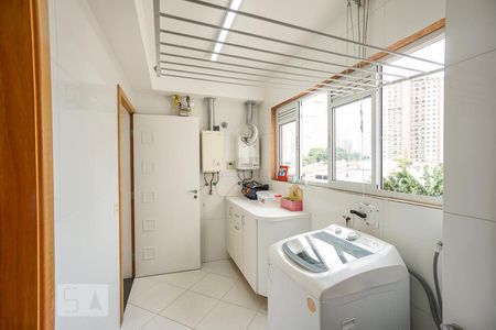 Apartamento à venda com 142m², 3 quartos e 3 vagas Apartamento à venda com 142m², 3 quartos e 3 vagasÁrea de serviço