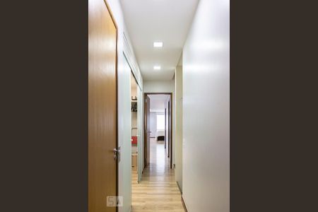 Casa à venda com 280m², 3 quartos e 1 vagaCorredor do segundo andar