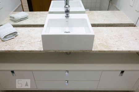 Casa à venda com 280m², 3 quartos e 1 vagaBanheiro 1 da suíte 2